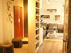 Mieszkanie Stabłowice - Średni beżowy hol / przedpokój, styl skandynawski - zdjęcie od Design Plus Dorota Pawłowska