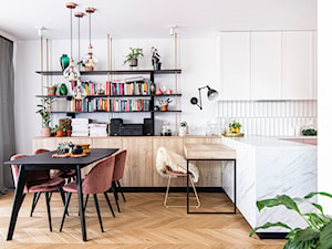 Mieszkanie w Poznaniu - Mała otwarta biała z zabudowaną lodówką kuchnia w kształcie litery l z oknem, styl industrialny - zdjęcie od COI Pracownia Architektury Wnętrz