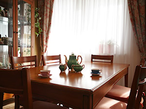 Apartament w złocie w Gdyni - Jadalnia, styl tradycyjny - zdjęcie od WLEKLIŃSKA WNĘTRZA