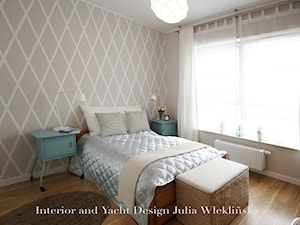 Mieszkanie w Gdańsku na Ujeścisku - Średnia beżowa sypialnia, styl nowoczesny - zdjęcie od WLEKLIŃSKA WNĘTRZA