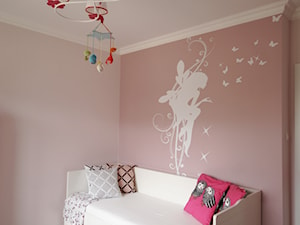 Mieszkanie w Gdańsku na Wzgórzu Focha - Średni różowy pokój dziecka dla nastolatka dla dziewczynki, styl tradycyjny - zdjęcie od WLEKLIŃSKA WNĘTRZA