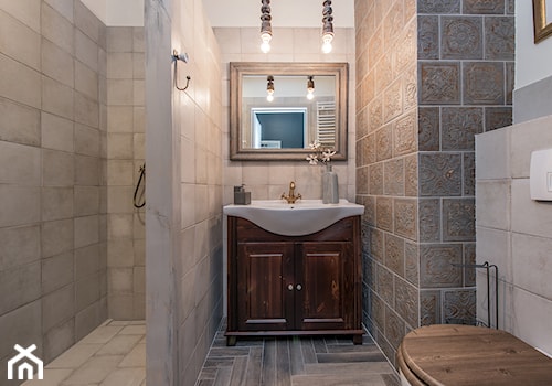 Mała łazienka - zdjęcie od AnEd Design - stylizacja wnętrz/home staging/fotografia wnętrz