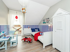 Stylizacja i fotografia wnętrz - Średni biały szary pokój dziecka dla dziecka dla chłopca dla dziewczynki, styl skandynawski - zdjęcie od AnEd Design - stylizacja wnętrz/home staging/fotografia wnętrz
