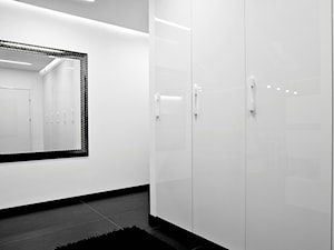BLACK & WHITE metamorfoza - Hol / przedpokój, styl nowoczesny - zdjęcie od KLIFF DESIGN