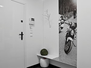 BLACK & WHITE metamorfoza - Hol / przedpokój, styl nowoczesny - zdjęcie od KLIFF DESIGN