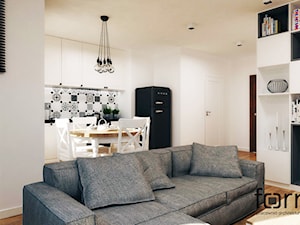 MIESZKANIE NA ZABŁOCIU - Mały biały salon z kuchnią z jadalnią, styl skandynawski - zdjęcie od FORMA - Pracownia Architektury Wnętrz