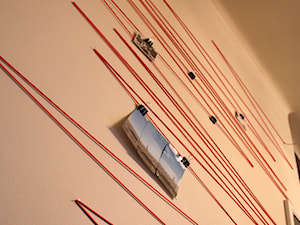 String Out! wall - zdjęcie od OneOnes Creative Studio