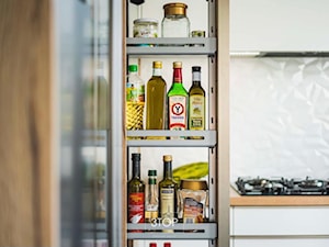 Nowoczesna i stylowa kuchnia na wymiar w bieli - Kuchnia, styl nowoczesny - zdjęcie od 3TOP KUCHNIE