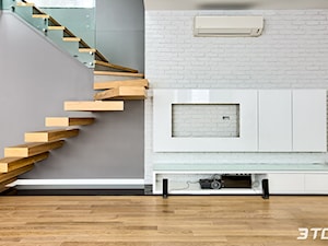 Schody jednobiegowe zabiegowe drewniane, styl nowoczesny - zdjęcie od 3TOP KUCHNIE