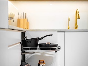 Nowoczesna i stylowa kuchnia na wymiar w bieli - Kuchnia, styl nowoczesny - zdjęcie od 3TOP KUCHNIE