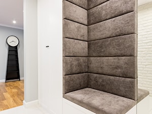 Nowoczesne meble do mieszkania - Średni biały szary hol / przedpokój, styl nowoczesny - zdjęcie od 3TOP KUCHNIE