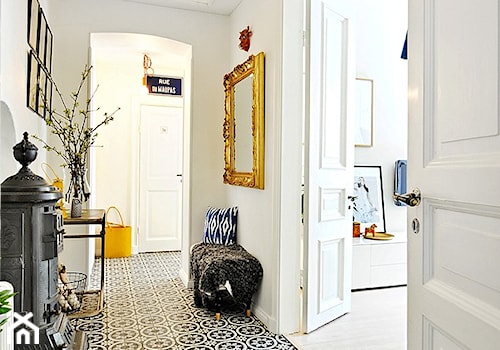 Mieszkanie w stylu skandynawskim - Duży beżowy hol / przedpokój, styl skandynawski - zdjęcie od Casa Bianca