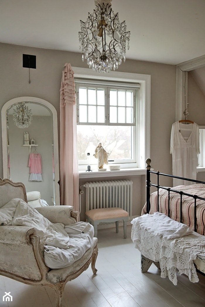 Dom w rustykalnym stylu - Średnia beżowa sypialnia, styl rustykalny - zdjęcie od Casa Bianca - Homebook