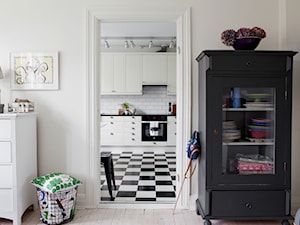 Skandynawski dom - Mały biały salon, styl skandynawski - zdjęcie od Casa Bianca