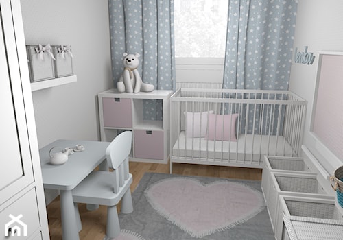 Pokoik dziewczynki 3,5 m x 2,2 m (7,7 m2) - Mały biały różowy niebieski pokój dziecka dla niemowlaka dla dziewczynki, styl nowoczesny - zdjęcie od Pracownia Kardamon