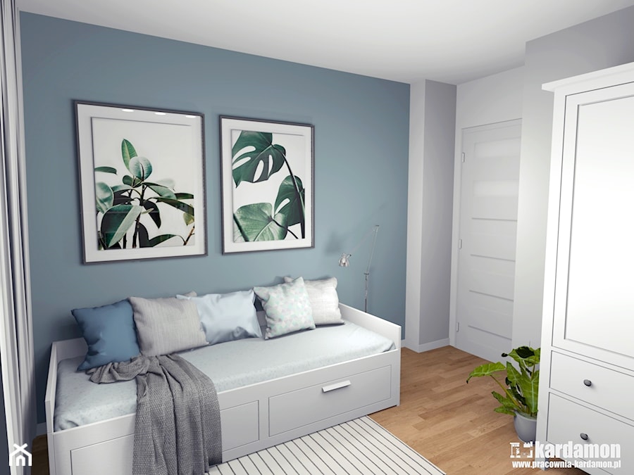 Mieszkanie w kamienicy - Mała niebieska szara sypialnia, styl skandynawski - zdjęcie od Pracownia Kardamon