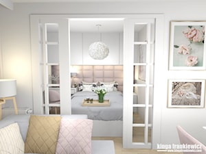 Róże i szarości - kobiece mieszkanie - Sypialnia, styl skandynawski - zdjęcie od Pracownia Kardamon