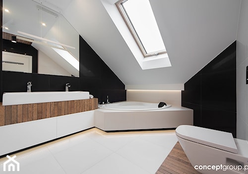 Dom w Raciborzu - Realizacja - Duża na poddaszu z dwoma umywalkami z punktowym oświetleniem łazienka z oknem, styl nowoczesny - zdjęcie od Conceptgroup
