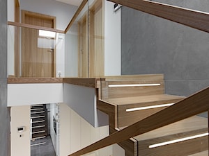 Dom w Dąbrowie Górniczej - Realizacja - Schody, styl nowoczesny - zdjęcie od Conceptgroup