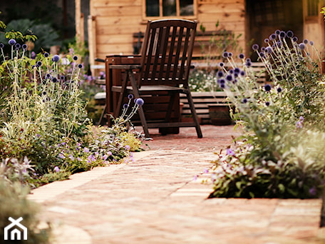 Aranżacje wnętrz - Ogród: Miejski ogrod - Ogród, styl tradycyjny - Green Point Garden Design. Przeglądaj, dodawaj i zapisuj najlepsze zdjęcia, pomysły i inspiracje designerskie. W bazie mamy już prawie milion fotografii!