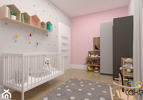Pokóđj dziewczynki, 11m2 - Duży biały różowy pokój dziecka dla niemowlaka dla dziewczynki, styl now ... - zdjęcie od MONOTEKTURA