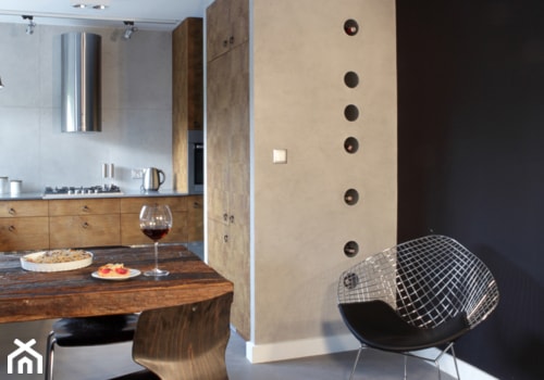 kuchnia drewno/beton - Średnia otwarta z salonem z kamiennym blatem czarna z zabudowaną lodówką kuchnia jednorzędowa, styl industrialny - zdjęcie od Art of Home