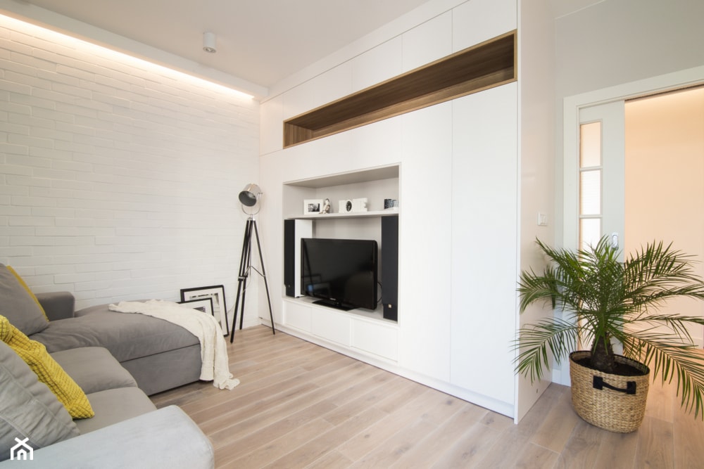 eksluzywne mieszkanie w Warszawie - Mały biały salon, styl nowoczesny - zdjęcie od Art of Home - Homebook