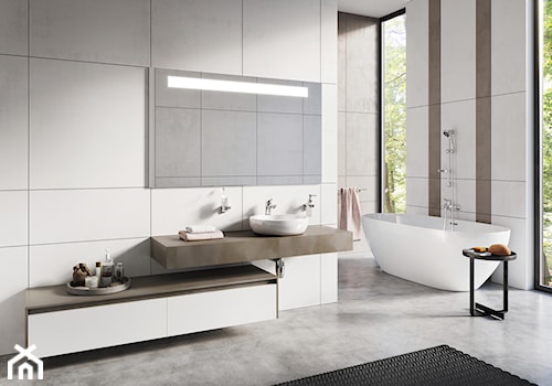 Łazienka - Duża z lustrem łazienka z oknem, styl minimalistyczny - zdjęcie od FERRO