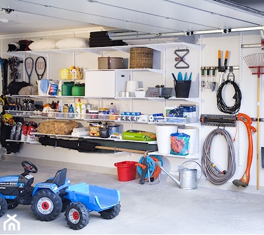 Jak przechowywać narzędzia ogrodowe? Zobacz systemy organizacji do garażu i pomieszczenia gospodarczego