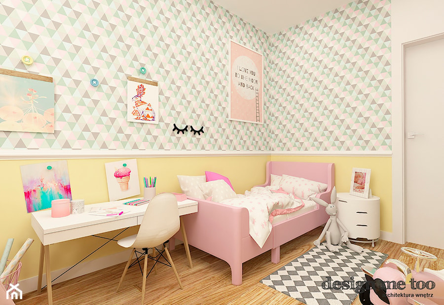APARTAMENT W RUMI - Średni biały różowy zielony pokój dziecka dla dziecka dla dziewczynki, styl nowoczesny - zdjęcie od design me too
