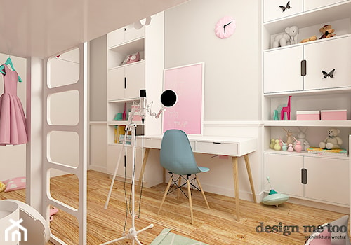 POKOJE DZIEWCZĘCE - Średni biały szary pokój dziecka dla dziecka dla dziewczynki, styl skandynawski - zdjęcie od design me too
