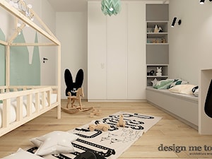 SKANDYNAWSKI DOM W WAWRZE - Średni biały szary zielony pokój dziecka dla dziecka, styl skandynawski - zdjęcie od design me too