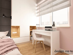 NOWOCZESNE MIESZKANIE NA MOKOTOWIE - Mała różowa z biurkiem sypialnia, styl nowoczesny - zdjęcie od design me too