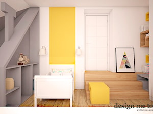 DOM W LESZNOWOLI - Średni biały szary żółty pokój dziecka dla dziecka dla chłopca, styl nowoczesny - zdjęcie od design me too