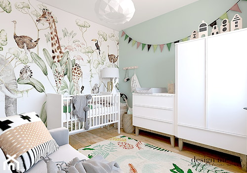 POKÓJ NIEMOWLAKA - Średni miętowy pastelowy pokój dziecka dla niemowlaka dla chłopca, styl skandyna ... - zdjęcie od design me too