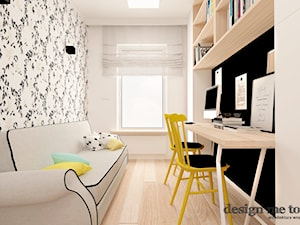 KAWAŁEK NIEBA NA WILANOWIE - Małe w osobnym pomieszczeniu z sofą białe czarne biuro, styl vintage - zdjęcie od design me too