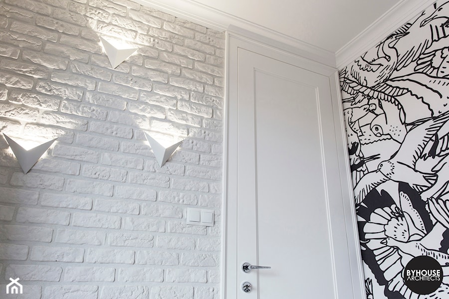 apartamentSUWAŁKI - Mała biała sypialnia, styl nowoczesny - zdjęcie od BYHOUSE ARCHITECTS