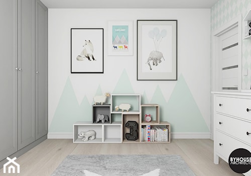 scandiHOUSE - Średni biały miętowy pokój dziecka dla dziecka dla dziewczynki, styl skandynawski - zdjęcie od BYHOUSE ARCHITECTS