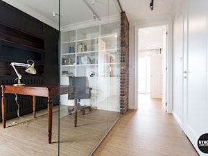 apartamentSUWAŁKI - Małe w osobnym pomieszczeniu biuro, styl nowoczesny - zdjęcie od BYHOUSE ARCHITECTS