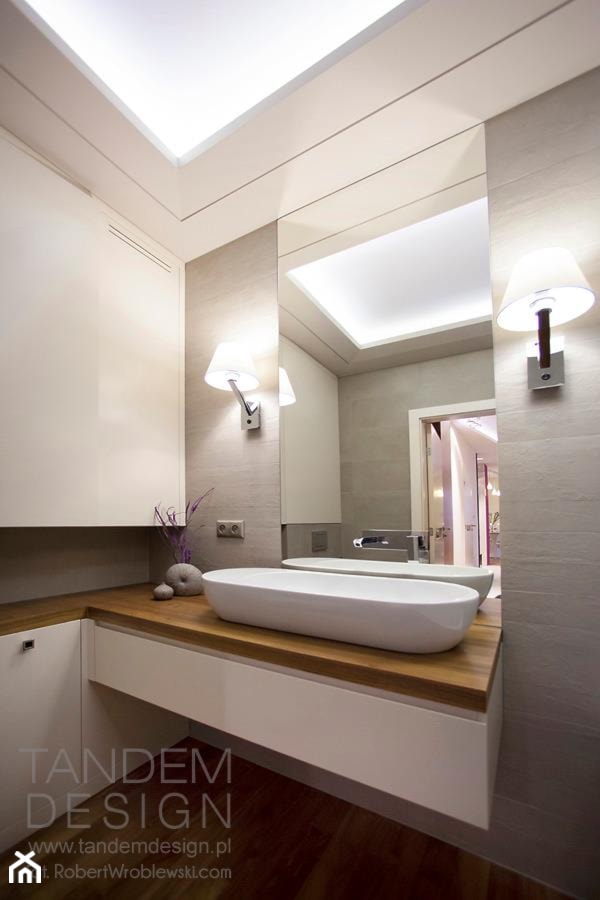 Apartament Murano - Średnia łazienka, styl nowoczesny - zdjęcie od Tandem Design