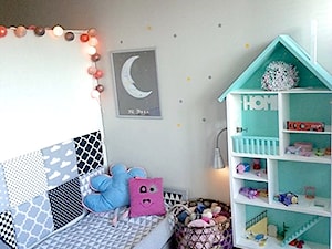 Pokój dziecka - domek dla lalek - zdjęcie od MyWoodVillage - Naturalnie i z pomysłem...
