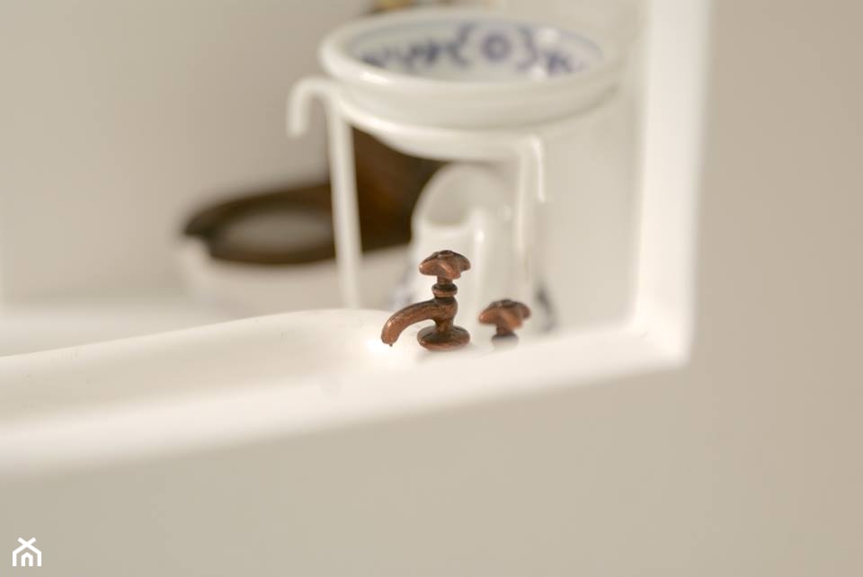 Domek dla lalek - z mebelkami zrealizowany przez MyWoodVillage - zdjęcie od MyWoodVillage - Naturalnie i z pomysłem... - Homebook