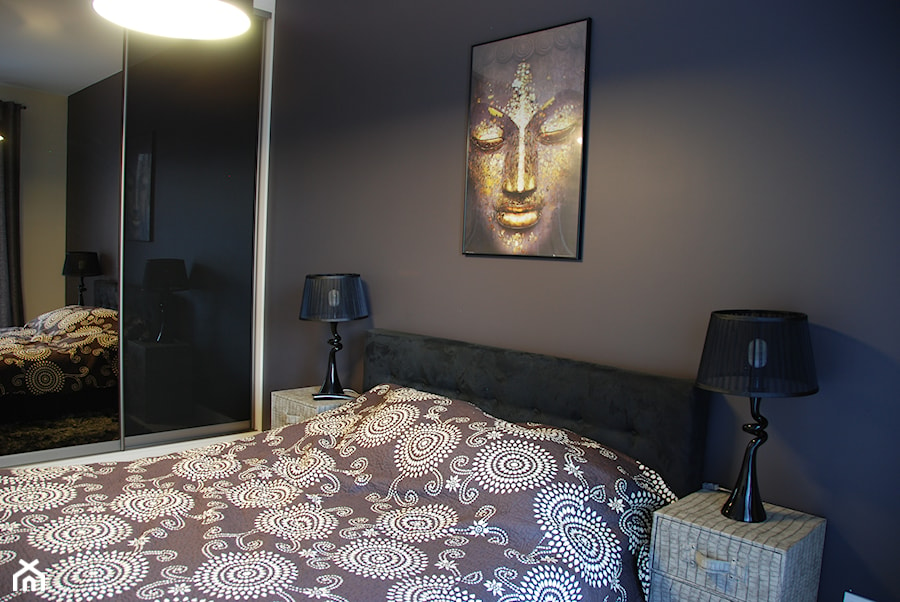 APARTAMENT NA ŻOLIBORZU - Mała czarna sypialnia, styl glamour - zdjęcie od YNOX Projektowanie i Aranżacje wnętrz Marlena i Robert Kościółek