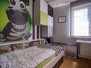 MIESZKANIE Z CEGŁĄ - Mały szary zielony pokój dziecka dla dziecka dla chłopca, styl nowoczesny - zdjęcie od DALMIKO DESIGN Pracownia Projektowa