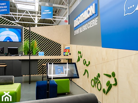 Aranżacje wnętrz - Wnętrza publiczne: DECATHLON STREFA KLIENTA - Wnętrza publiczne, styl nowoczesny - DALMIKO DESIGN Pracownia Projektowa. Przeglądaj, dodawaj i zapisuj najlepsze zdjęcia, pomysły i inspiracje designerskie. W bazie mamy już prawie milion fotografii!