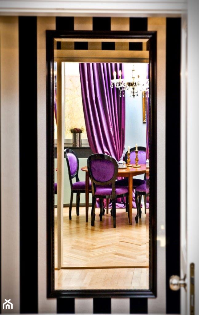 MIESZKANIE W KAMIENICY - Mała szara jadalnia jako osobne pomieszczenie, styl tradycyjny - zdjęcie od DALMIKO DESIGN Pracownia Projektowa