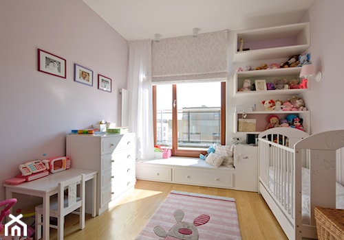 Apartament dla 4-osobowej rodziny - Średni szary pokój dziecka dla dziecka dla dziewczynki, styl nowoczesny - zdjęcie od ZAWICKA-ID Projektowanie wnętrz
