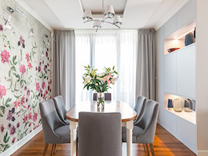 Apartament na Ursynowie - Średnia biała różowa jadalnia jako osobne pomieszczenie, styl glamour - zdjęcie od ZAWICKA-ID Projektowanie wnętrz