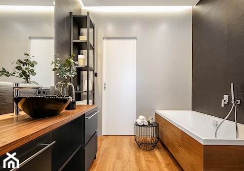 Apartament na Ursynowie - Średnia bez okna z lustrem łazienka, styl nowoczesny - zdjęcie od ZAWICKA-ID Projektowanie wnętrz