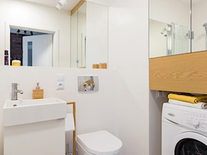 Mieszkanie 45 m2 na Białołęce - Mała na poddaszu bez okna z pralką / suszarką łazienka, styl nowoczesny - zdjęcie od ZAWICKA-ID Projektowanie wnętrz